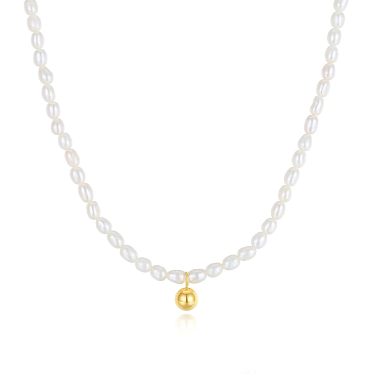 Affordable 18k gold vermeil pearl necklace, everyday luxury, elegant minimalist vintage style for a romantic touch.