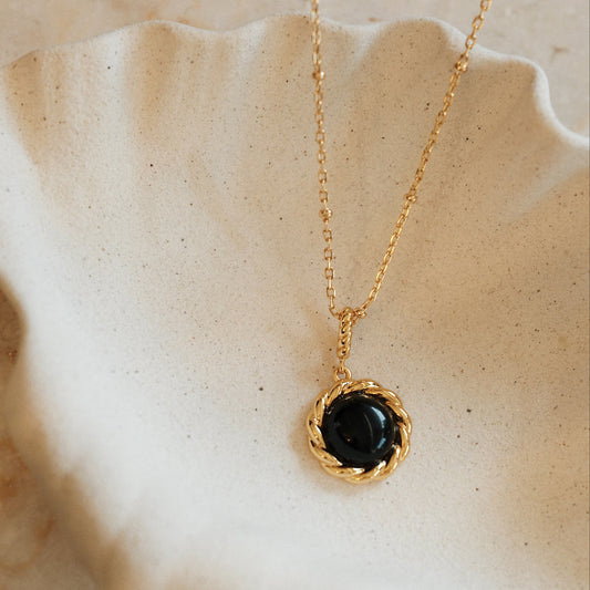 「Nocturne」Black Onyx Round Pendant Necklace