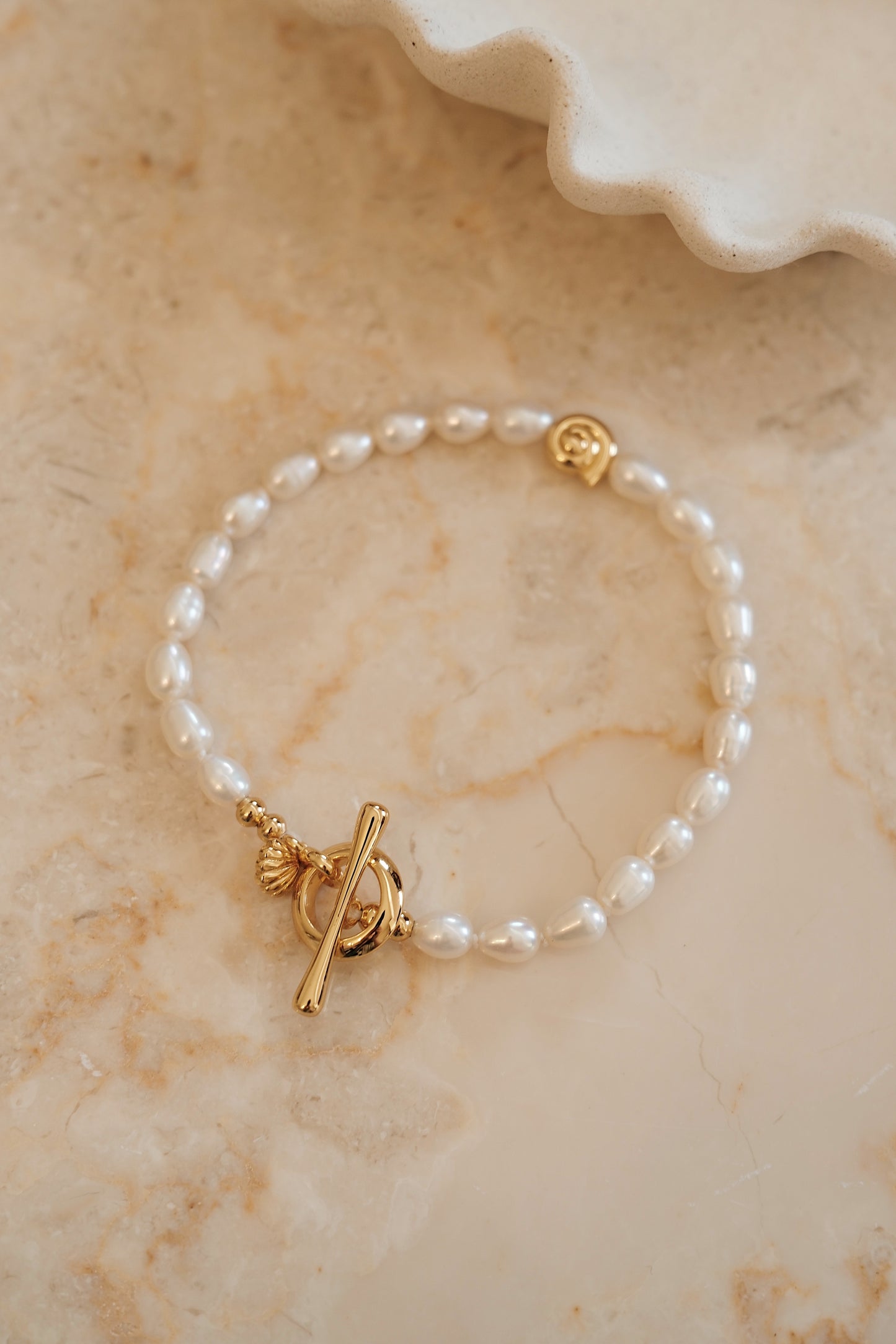「Ocean Waltz」Freshwater Pearl Mini Shell Charm bracelet