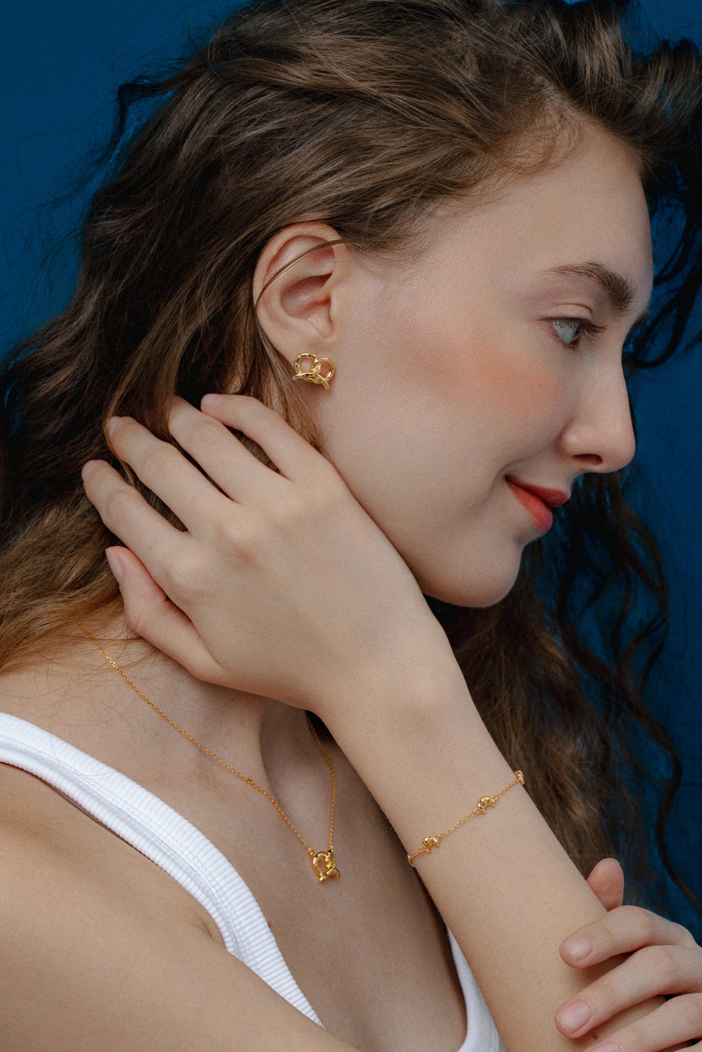「Pretzel」 Stud Earrings