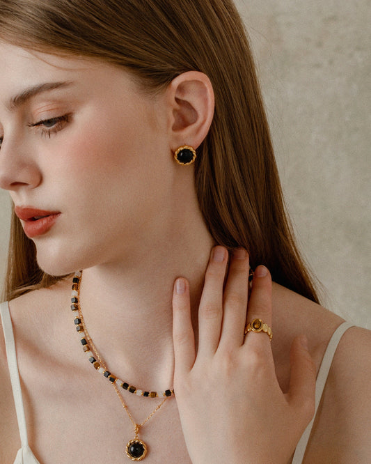 「Nocturne」Black Onyx Round Stud Earrings