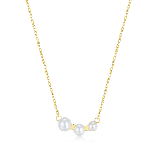 Flare Freshwater Pearl Necklace by SUIHE Jewelry featuring luminous pearls on an 18k Gold Vermeil chain.