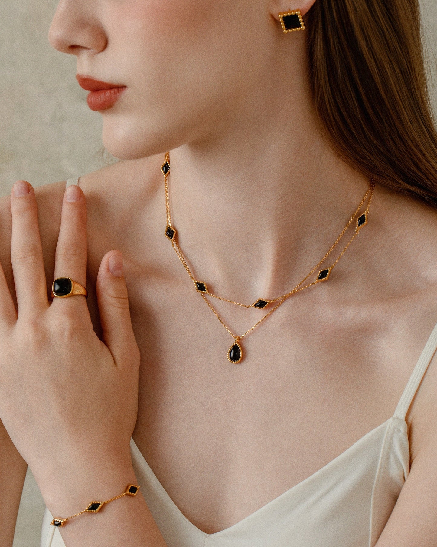 「Nocturne」Mini Rhombus Charm Necklace