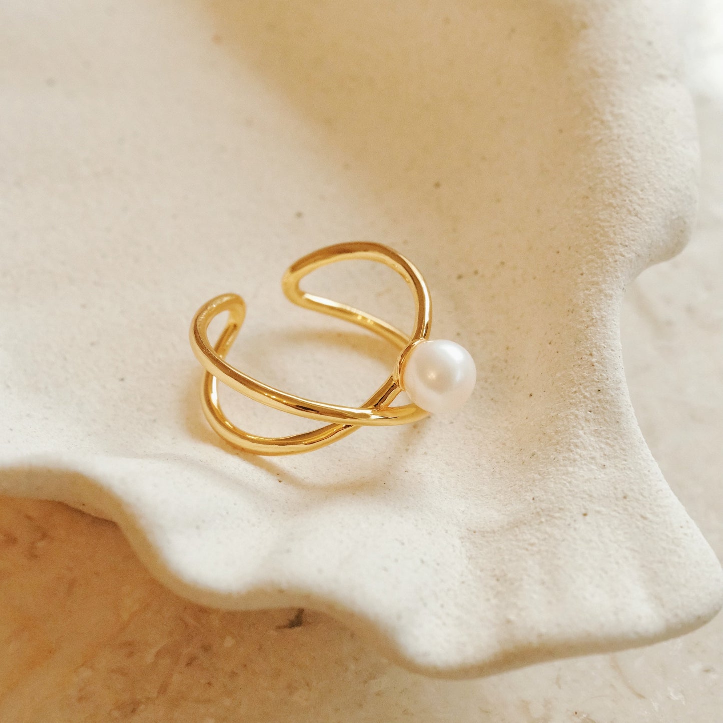 「Wavelet」Freshwater Pearl Ring