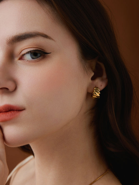 「Puff」mini gold hoop earrings