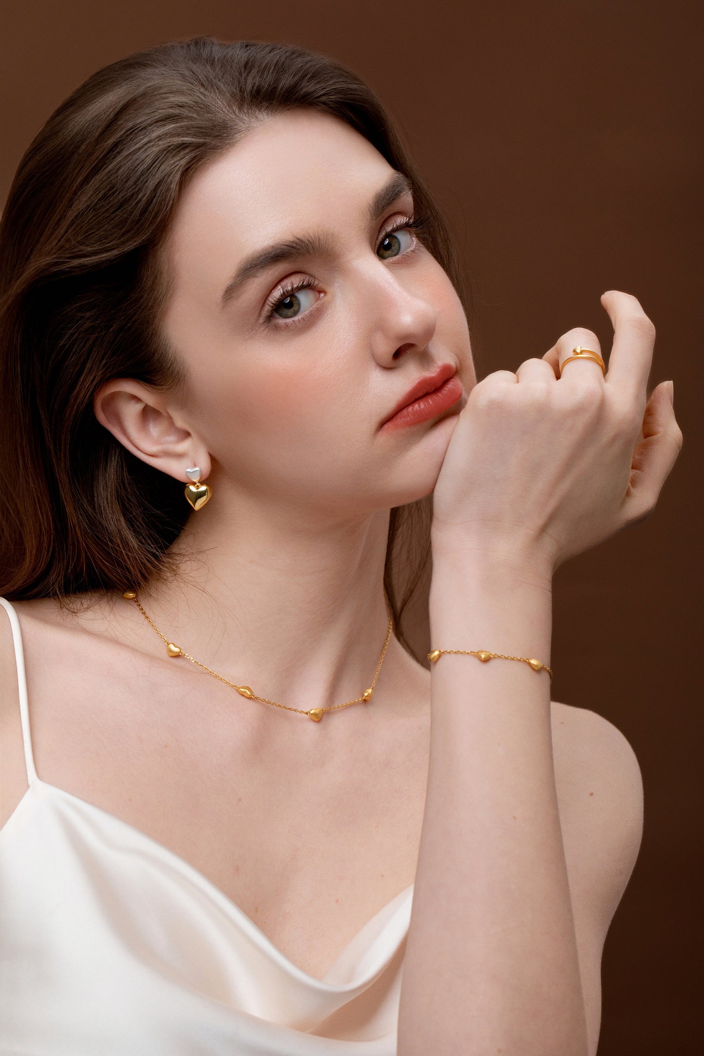 「Amour」Mini Charm Necklace Alternating gold