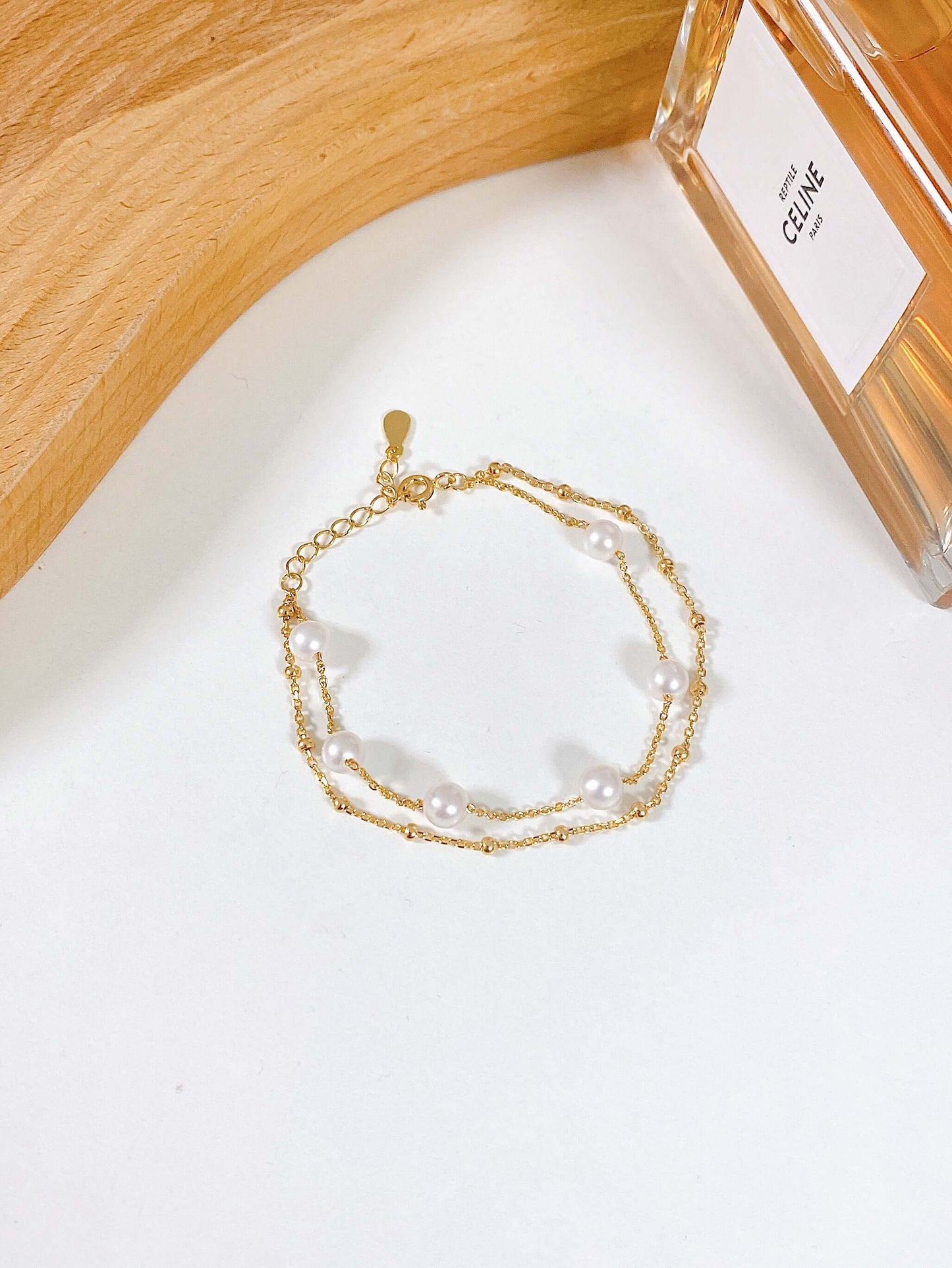 SUIHE Jewelry Perfect Pearl Freshwater Bracelet crafted in 18k Gold Vermeil with double-chain design and lustrous pearls.