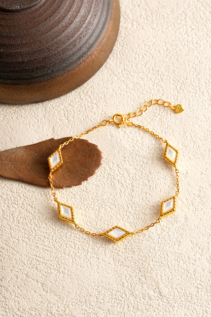 「Luna」 Mini Rhombus Charm Bracelet