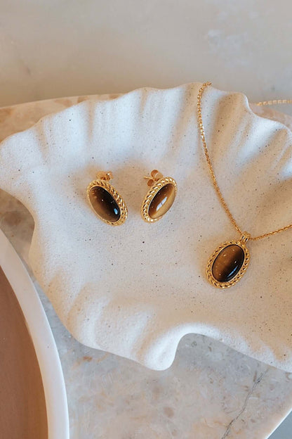 Tiger's Eye Stone earrings and necklace on shell dish, SUIHE Jewelry, 18k Gold Vermeil, sleek elegant design, 17mm×12mm dimensions.