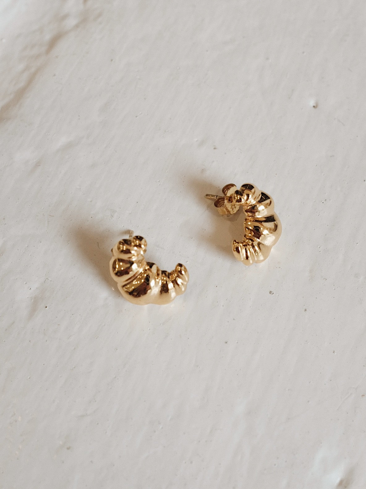 「Croissant」Stud Earrings