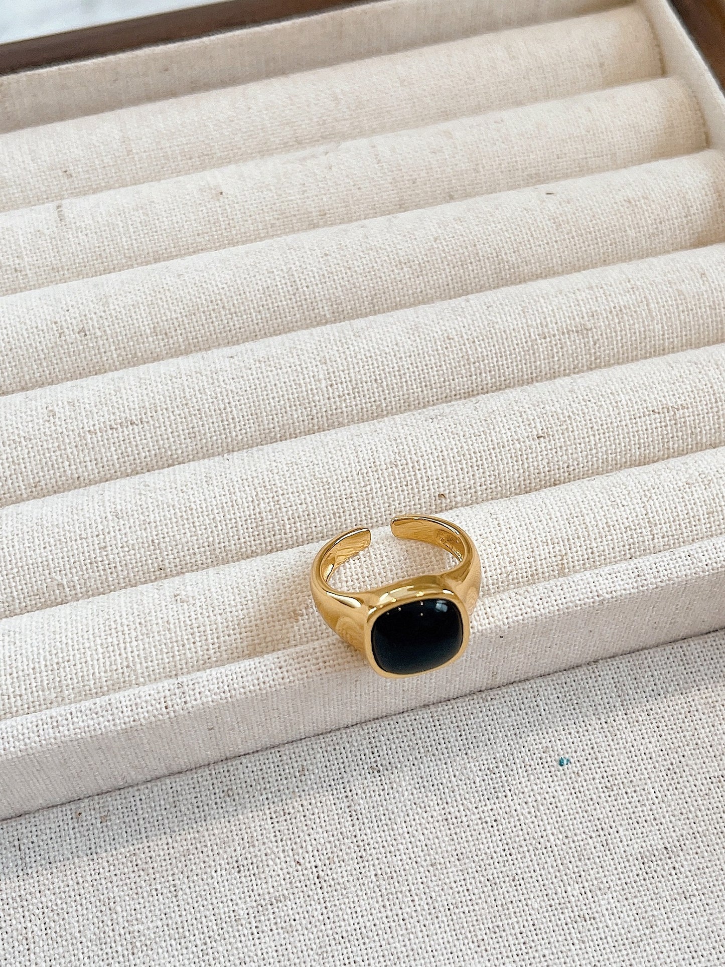 「Nocturne」Black Onyx Square Ring