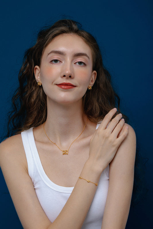 「Pretzel」Necklace