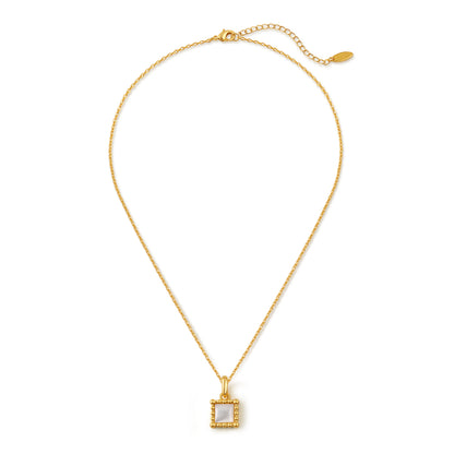 「Luna」Square pendant necklace