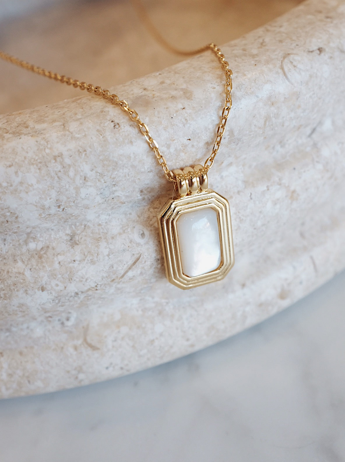 「Radiance」Mother-of-pearl Rectangle Necklace