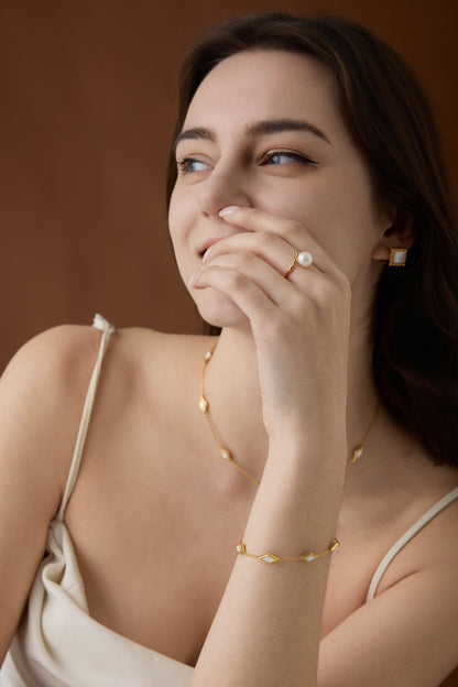 「Luna」 Mini Rhombus Charm Bracelet