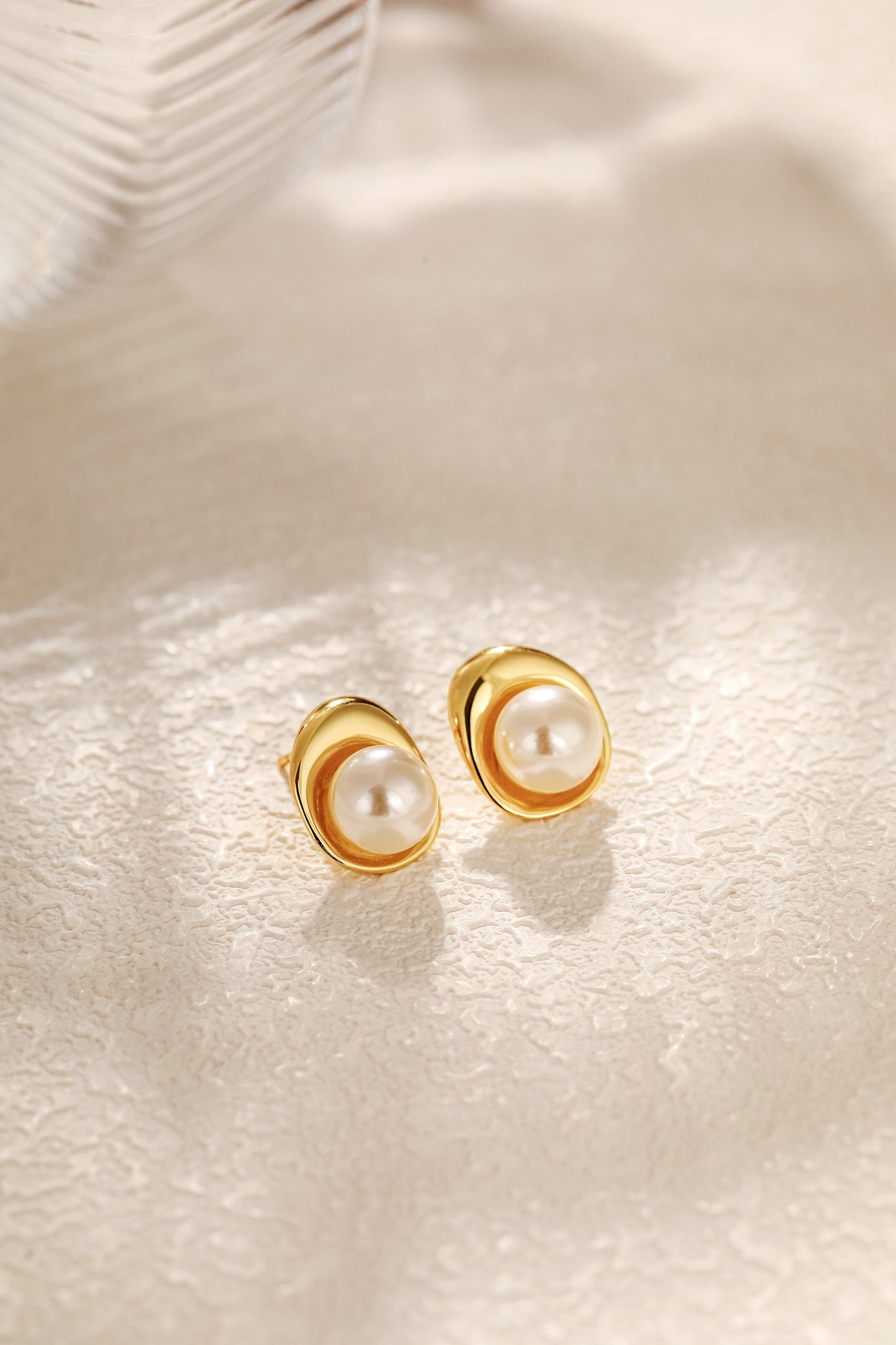 「Elysian」Freshwater Pearl  Stud Earrings