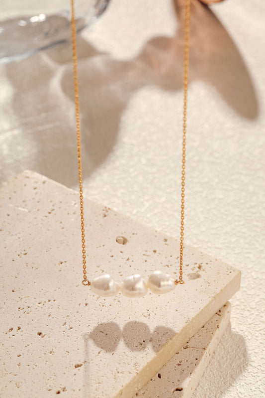 "Baroque Tears" necklace with freshwater pearls on gold chain by SUIHE Jewelry