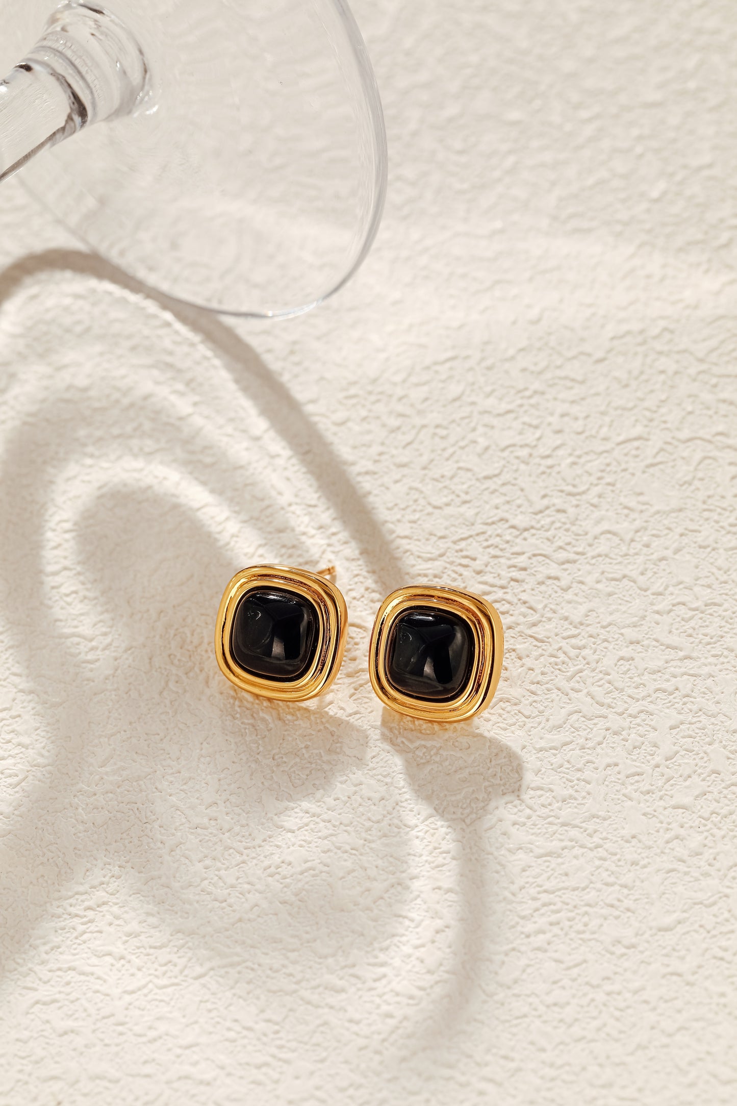 「Nocturne」Black Onyx Square Earrings