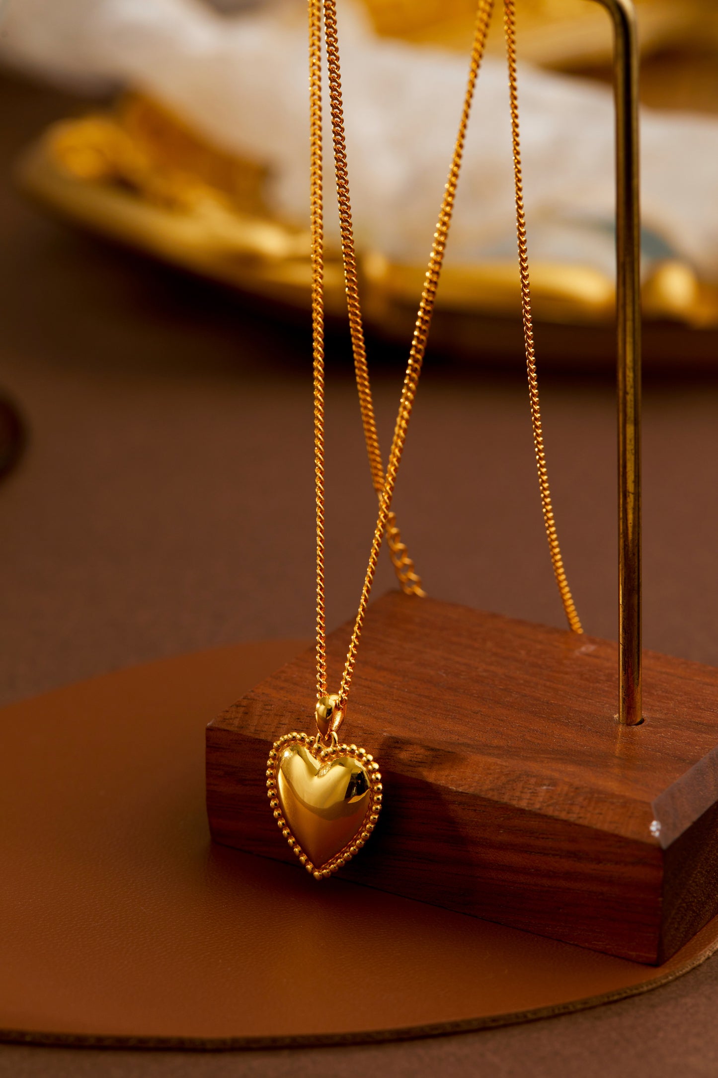 「Adore」Heart Charm Necklace