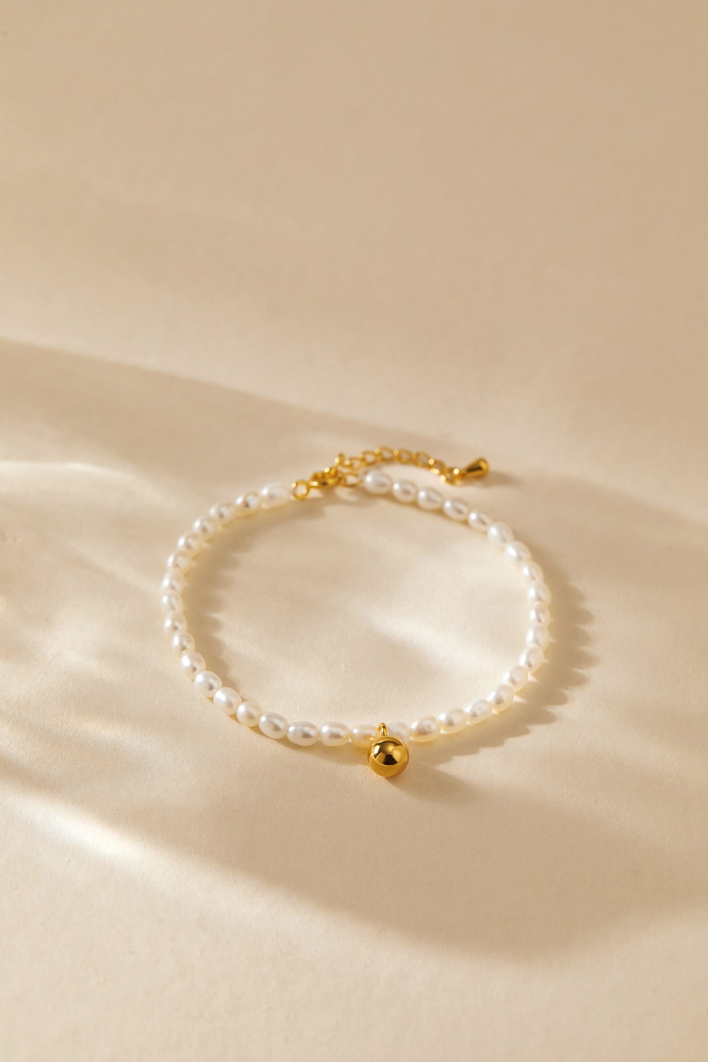 「Celestia」Freshwater Pearl Bracelet