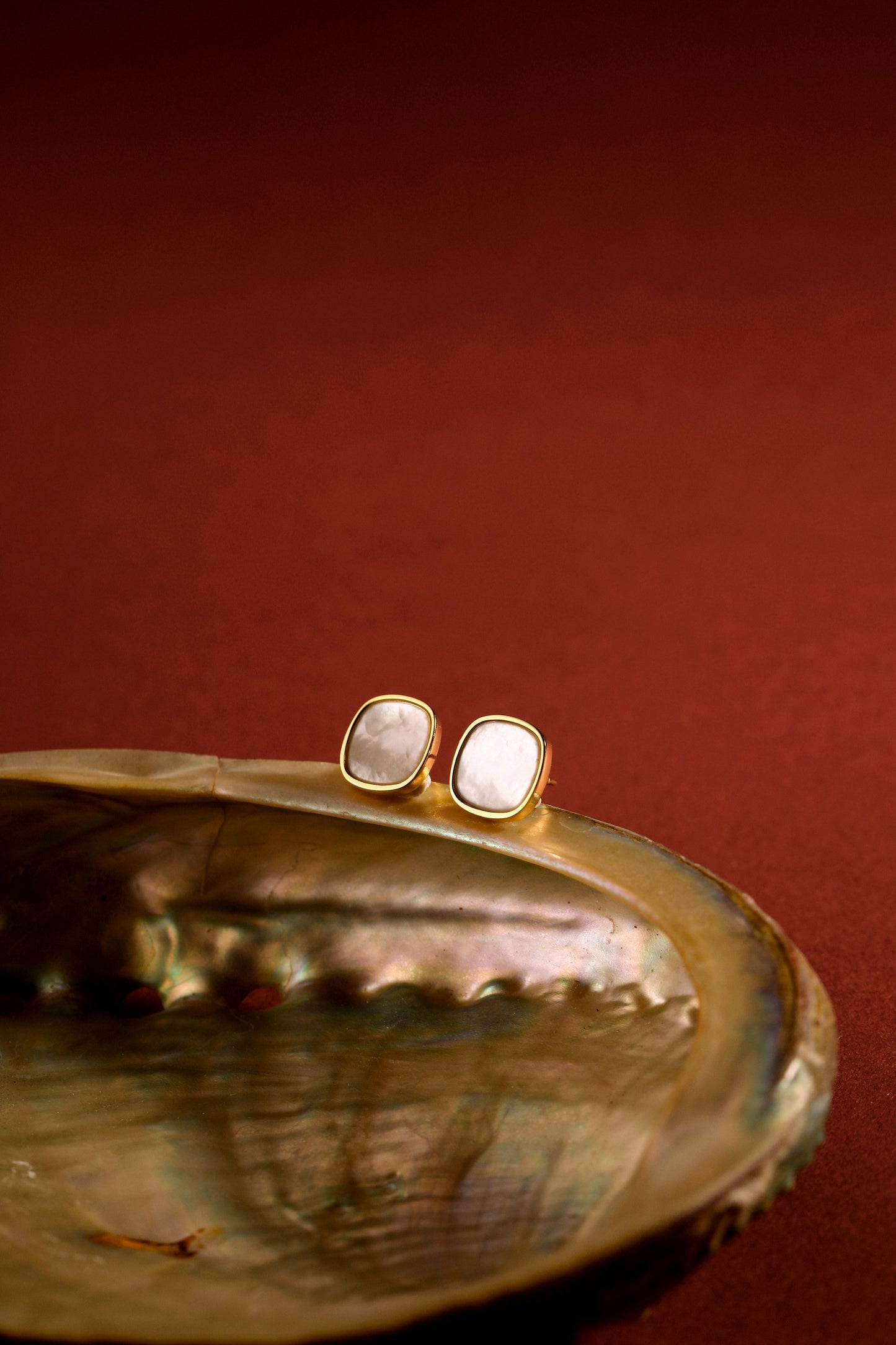 「Moonlight」 Mother-of-Pearl Stud Earrings