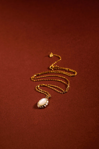 Luna Mother-of-pearl Necklace with white enamel, gold chain by SUIHE Jewelry, adjustable 40cm chain, elegant fashion accessory.