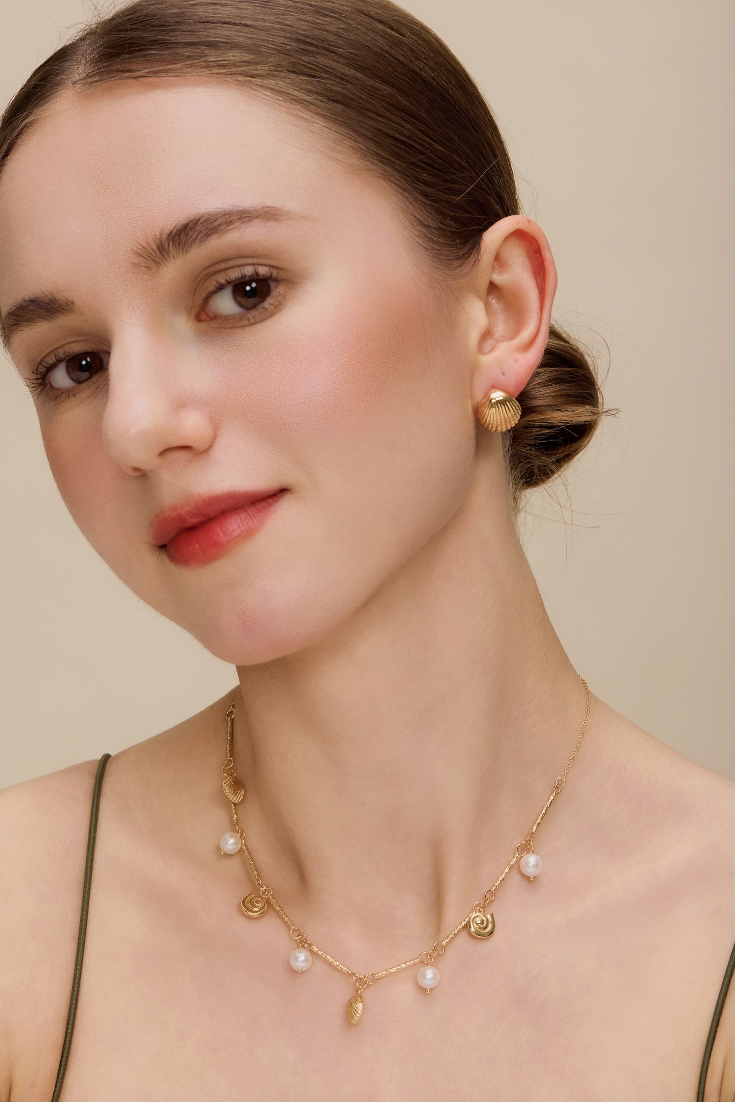 「Seashell」Stud Earrings