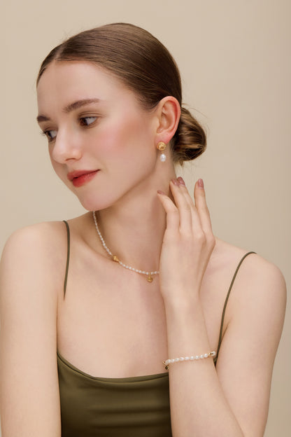 「Seashell」Natural Freshwater Pearl Earrings