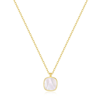 Moonlight Mother-of-Pearl Necklace by SUIHE Jewelry, featuring an 18k Gold Vermeil chain and a shimmering pendant.