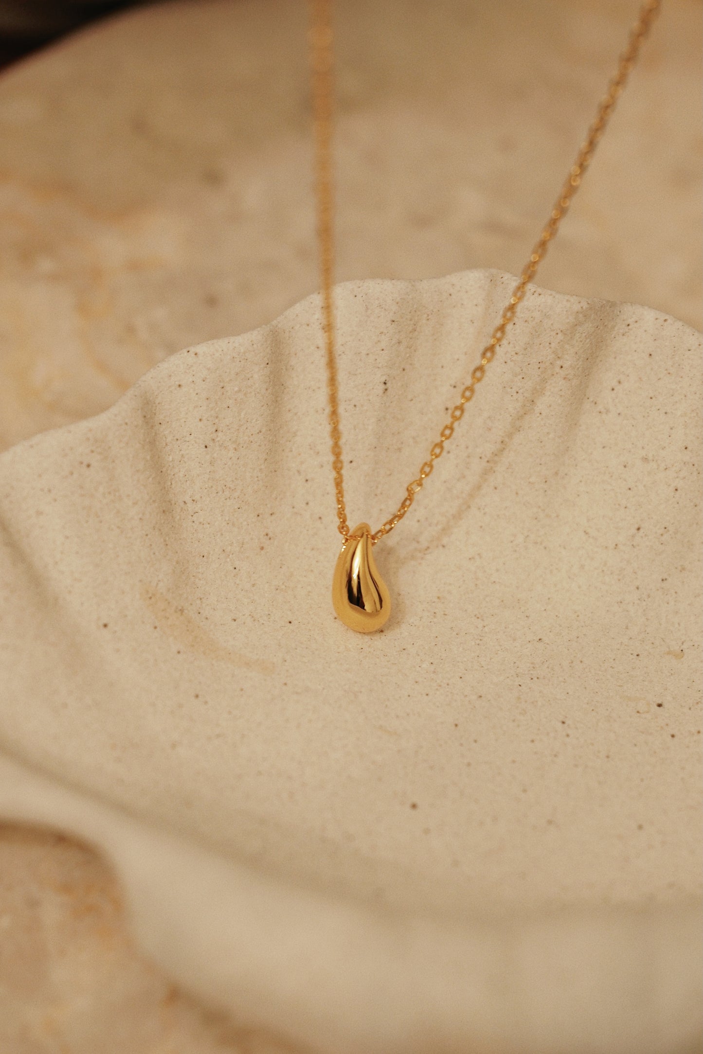 「Teardrop」 Necklace