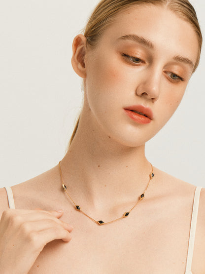 「Nocturne」Mini Rhombus Charm Necklace