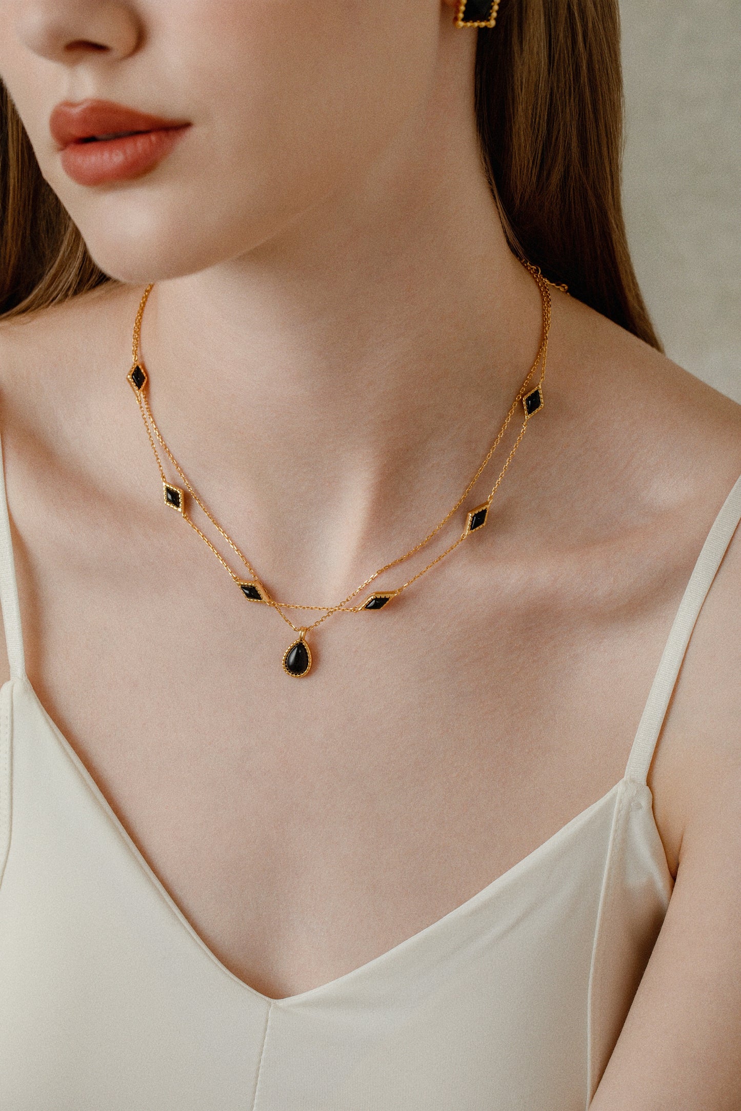 「Nocturne」Mini Rhombus Charm Necklace