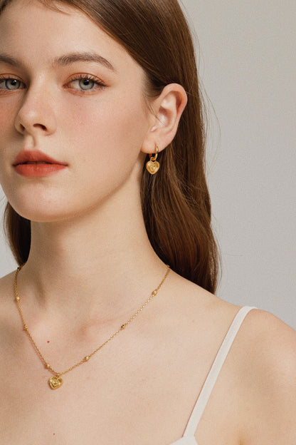 「Amour」Nested Heart Pendant Necklace