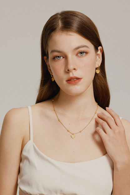 「Amour」Nested Heart Pendant Necklace