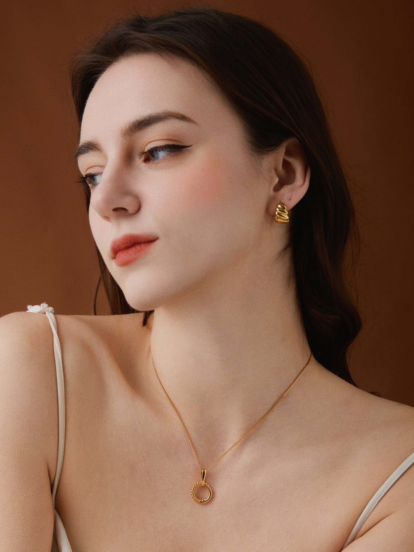 「Puff」mini gold hoop earrings