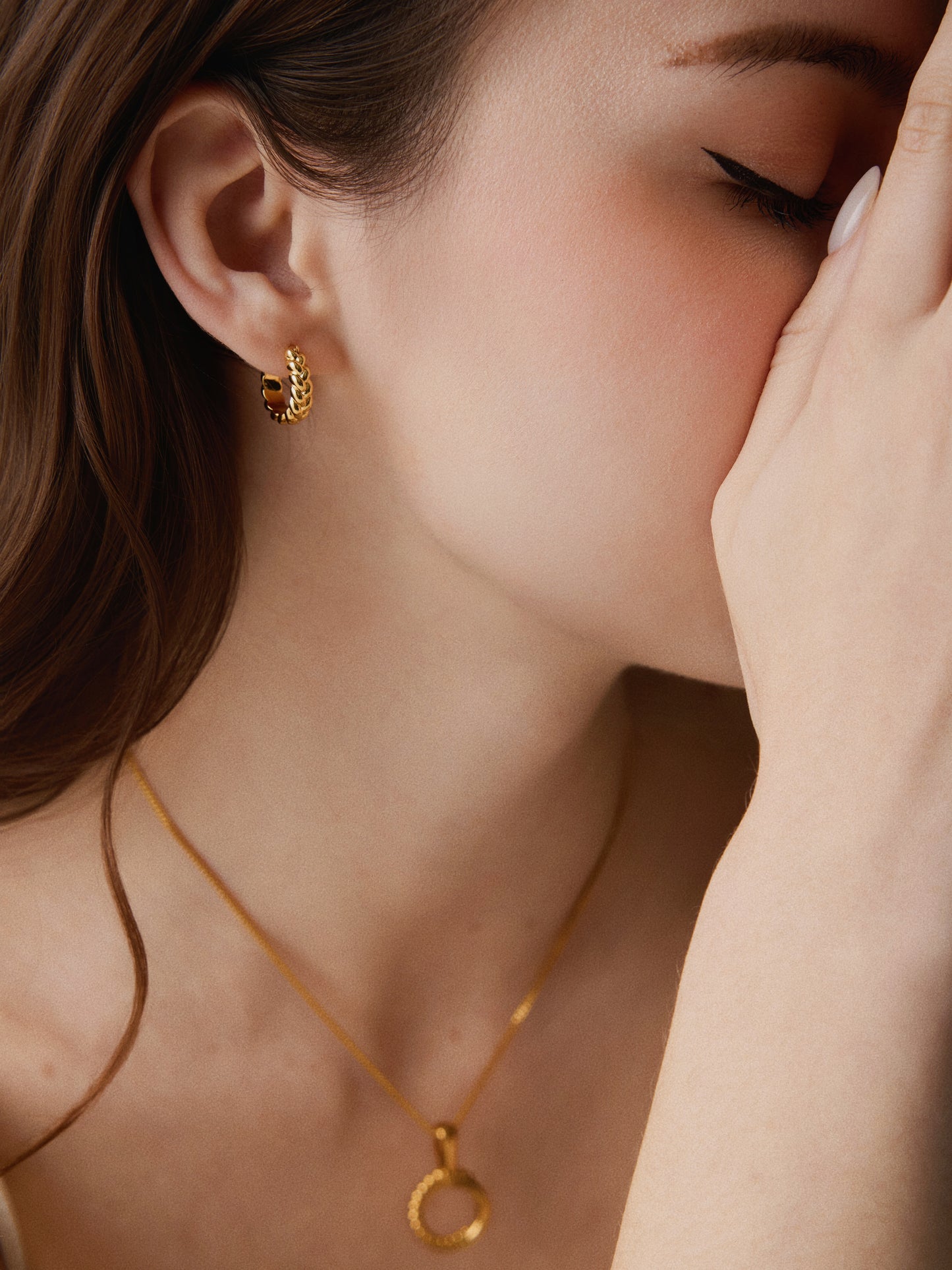 「Twist」mini hoop earrings