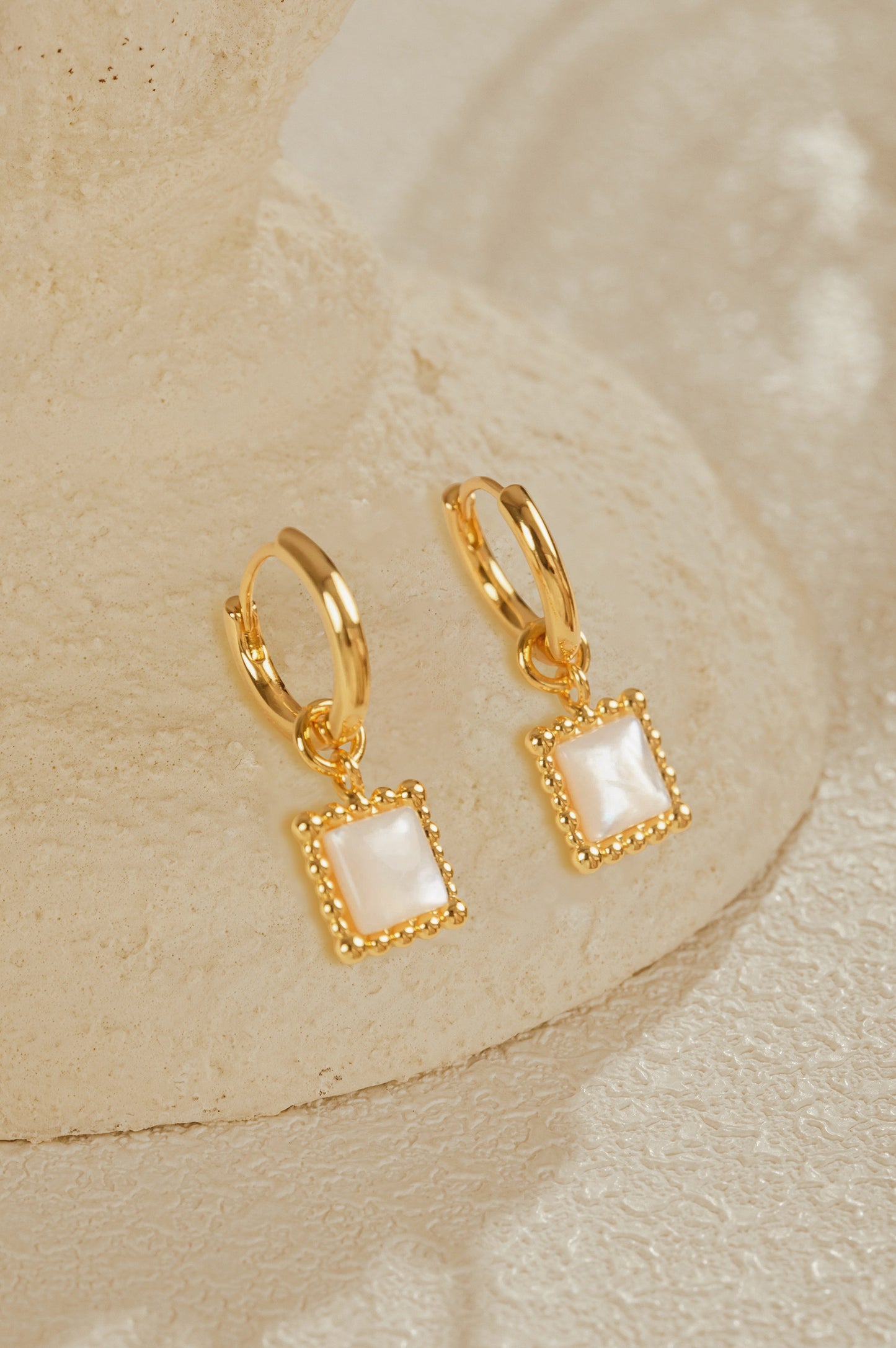 「Luna」Square hoop earrings