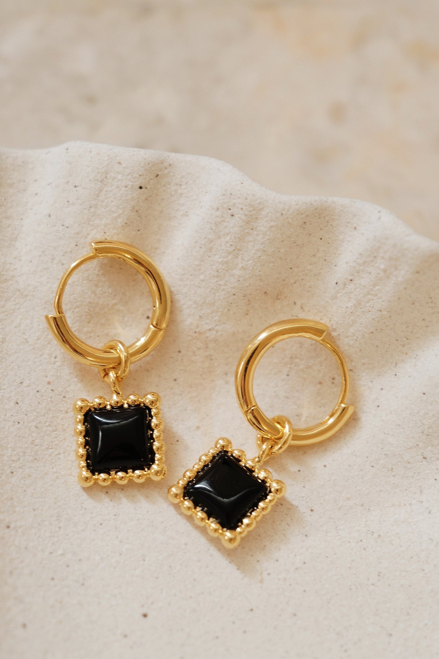 「Nocturne」Square hoop earrings