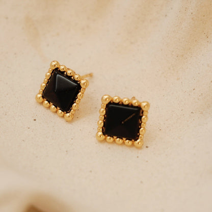 「Nocturne」Square stud earrings