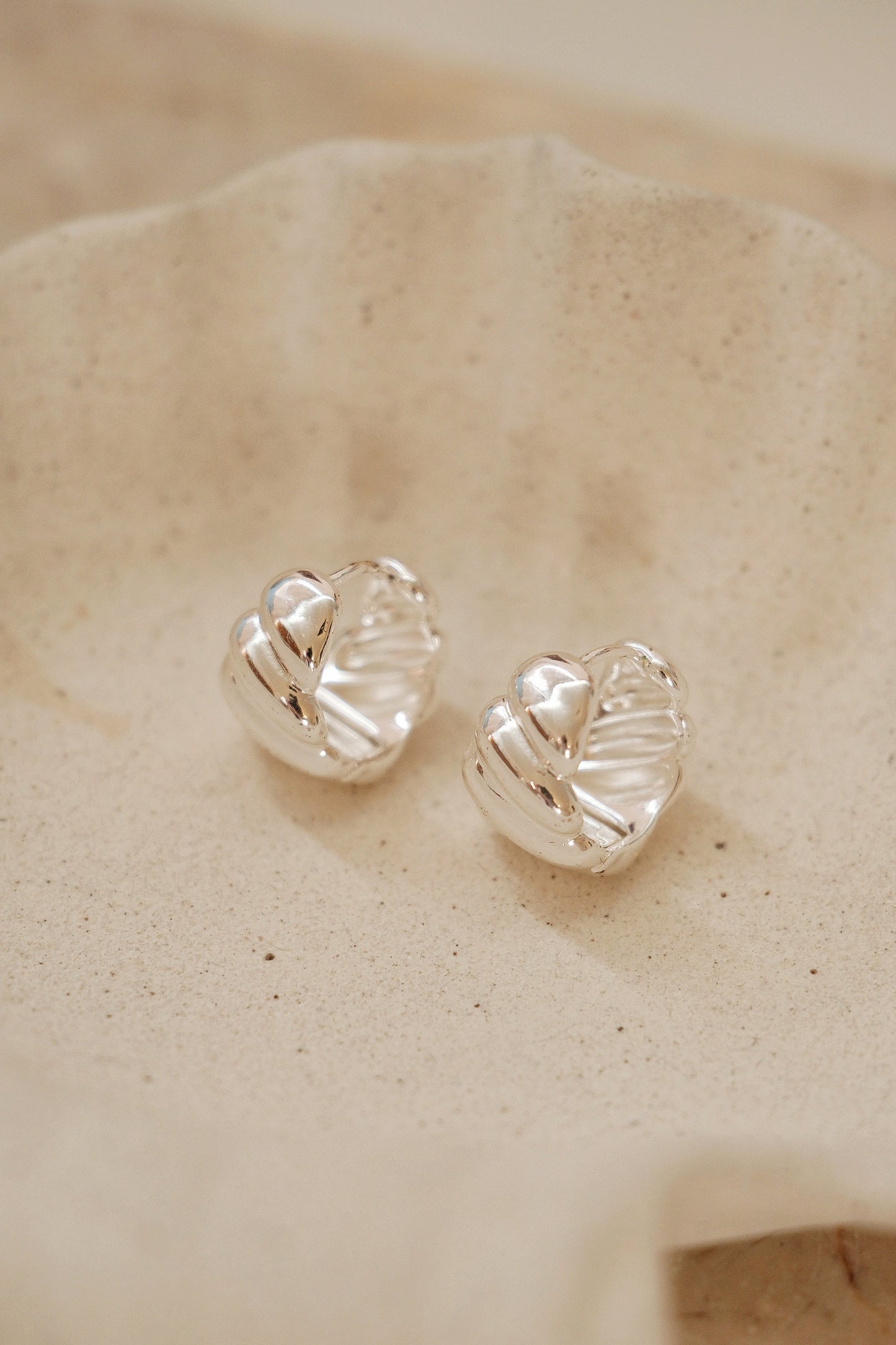 「Puff」mini silver hoop earrings