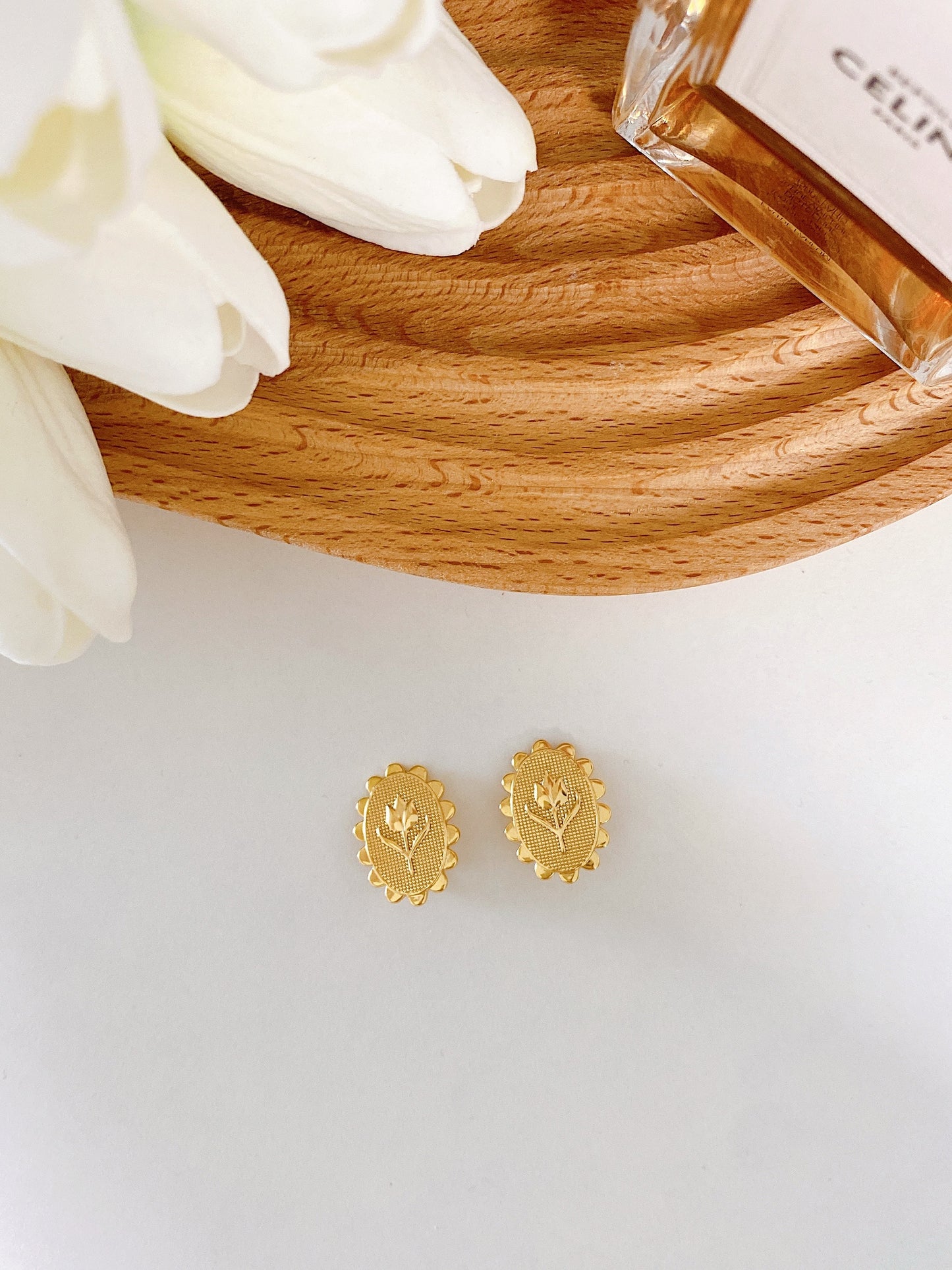 「Golden Tulip」Clip Earrings